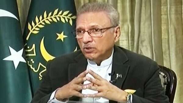PTI briefs President Alvi about alleged poll rigging
